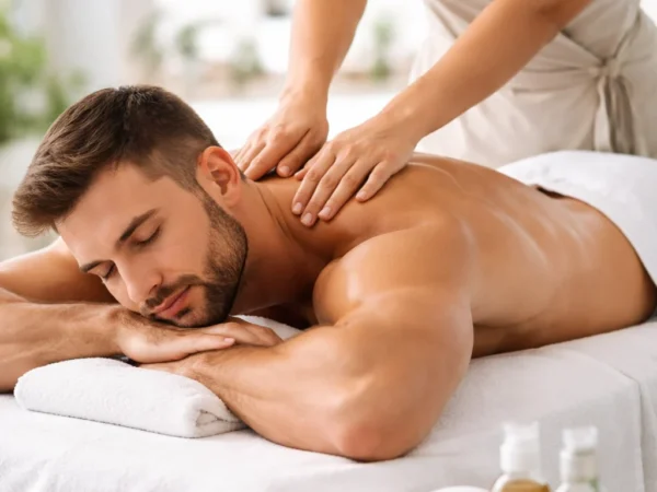 Sports massage on the shoulders and back